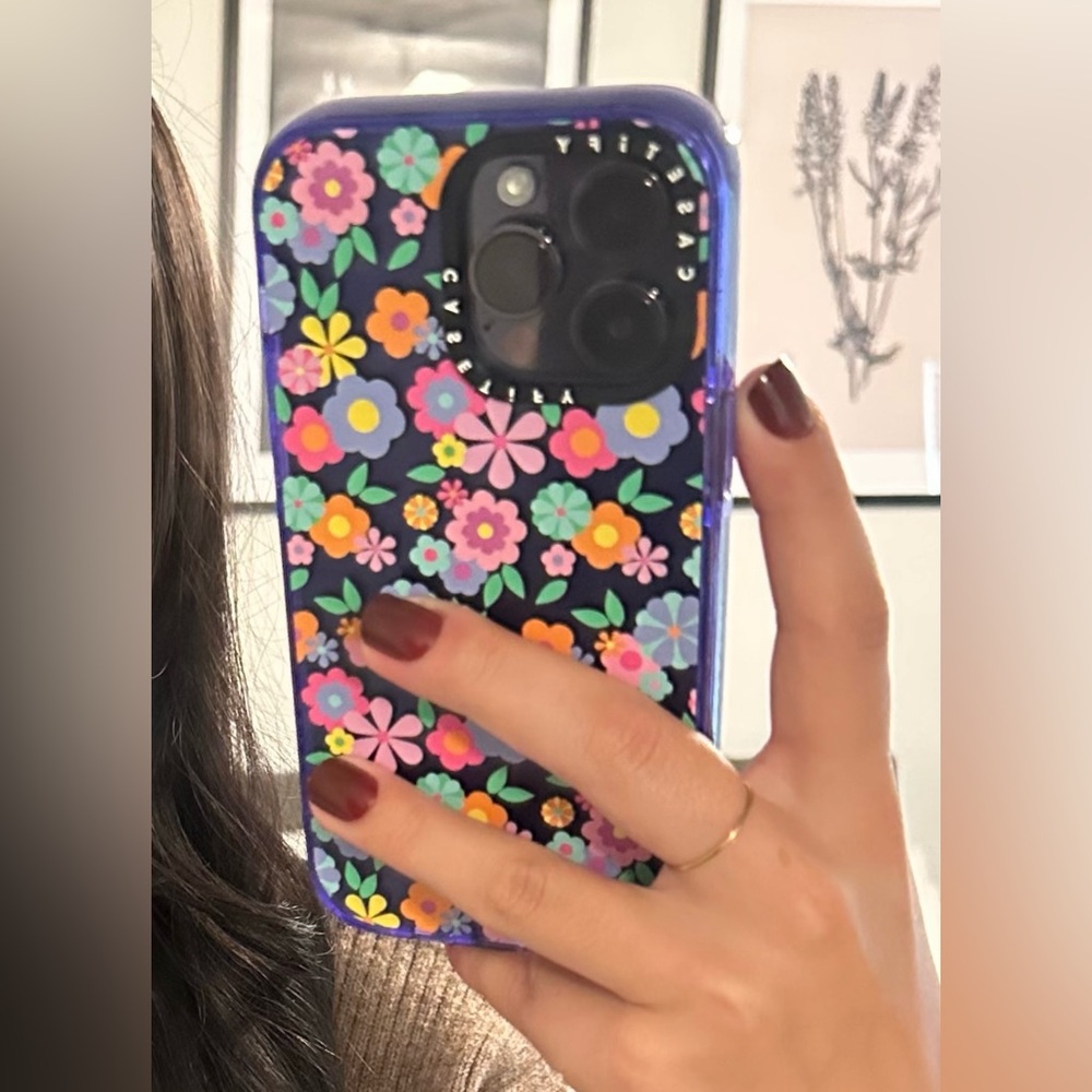 Casetify Cheerful 1960s Floral Bedsheet Wallpaper, iPhone 14 Pro Max